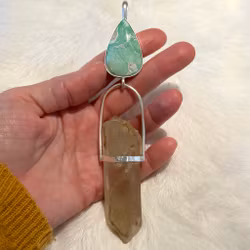Healing the higher heart of Atlantis and stepping into to your natural sovereign self again. -Variscite with very special Quartz from the Himalayas