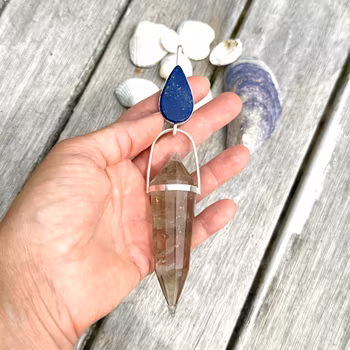Isis- Sophia- the wisdom keeper - Lapis Lazuli with Citrine Vogel