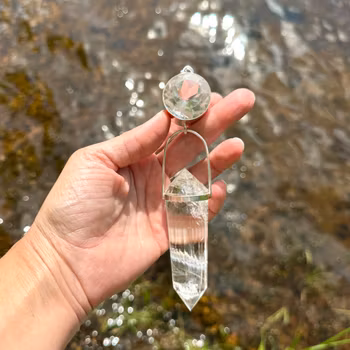 Portal of divine light of the Pleiades, Masterpiece- clear Quartz with 24 sided Vogel crystal.