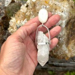 Atlantean white Dragon and Godess of the North- Seashell with Fjällkvarts from Sweden