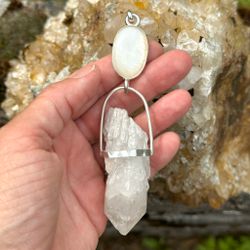Atlantean white Dragon and Godess of the North- Seashell with Fjällkvarts from Sweden