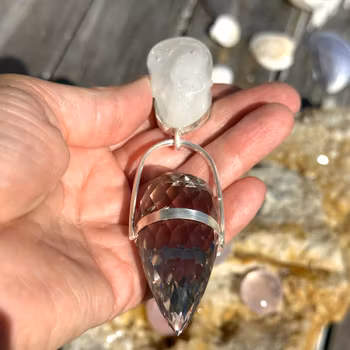Ishtara- clear Quartz skull with hogh frequency Dragon egg