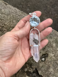 Light portal-Priestess of the Eternal Starlight – The Bridge of Celestial Awakening. Clear Quarts with double terminated Brandenberg Amethyst