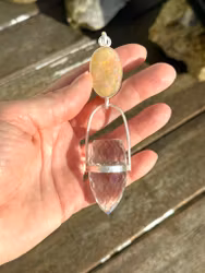 Large Velo Opal with high frequency dragon egg