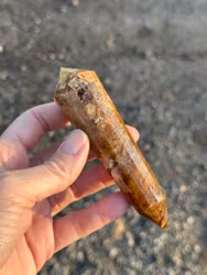 Golden healer Vogel crystal