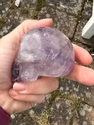 Amethyst skull
