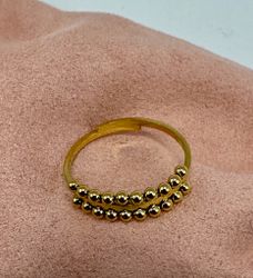Stål justerbar ring med prickig kant - guld
