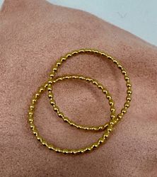 Guldfärgad ring i rostfritt stål - dubbelprickad