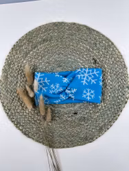 Snurrepannebånd turkis str 50-52