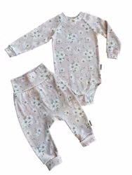 Body og bukse lyserosa m/blomar str 86