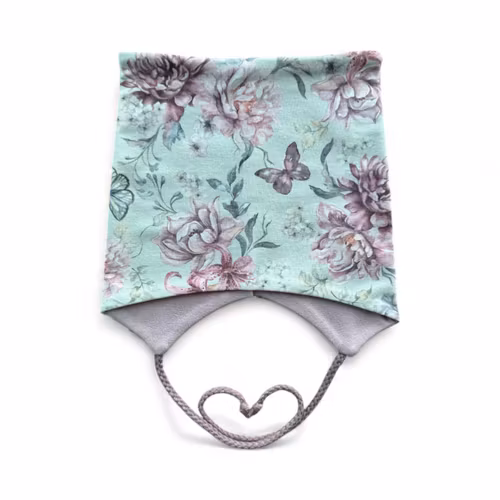 Knytehue str 2-4 år (50/54)