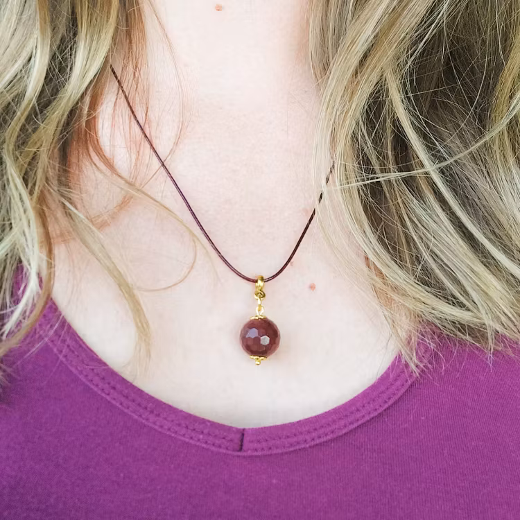 Halsband med hänge | Mokait