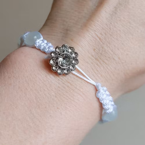 Makraméarmband med knapp | Glas