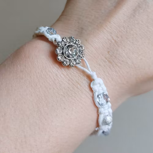 Makraméarmband med knapp | Glas