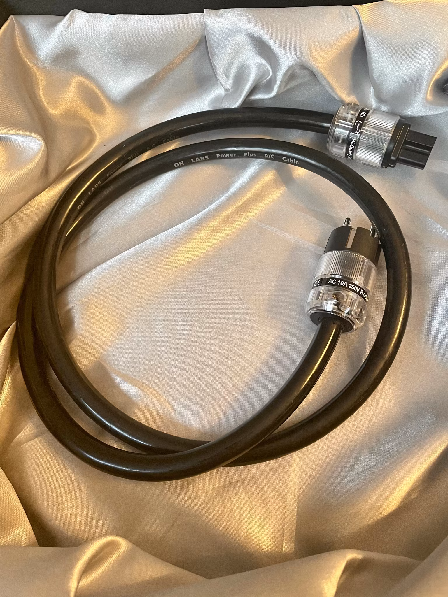DH-Labs Silver Sonic Power Cable - begagnad