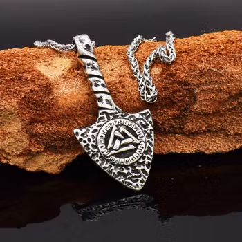 Odins Gungne Spyd med Valknut symbol