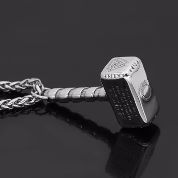 Massiv Thors hammer