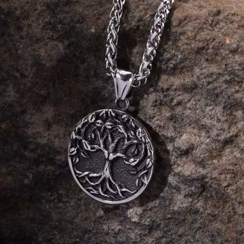 Yggdrasil/ Livets tre smykke Sølv farge