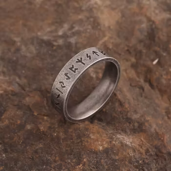 Ring med runer 6 mm.