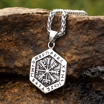 Vegvisir smykke med runer