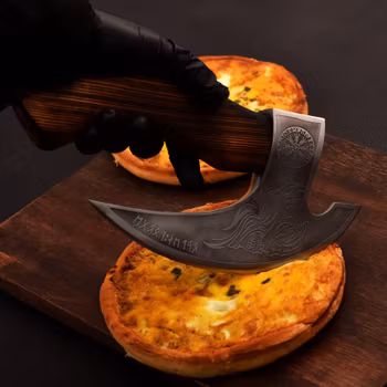 Pizzakutter med redselshjelmen og hodeskalle (12)