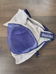 Flughuva Bucas, M