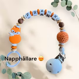 Napphållare med namn