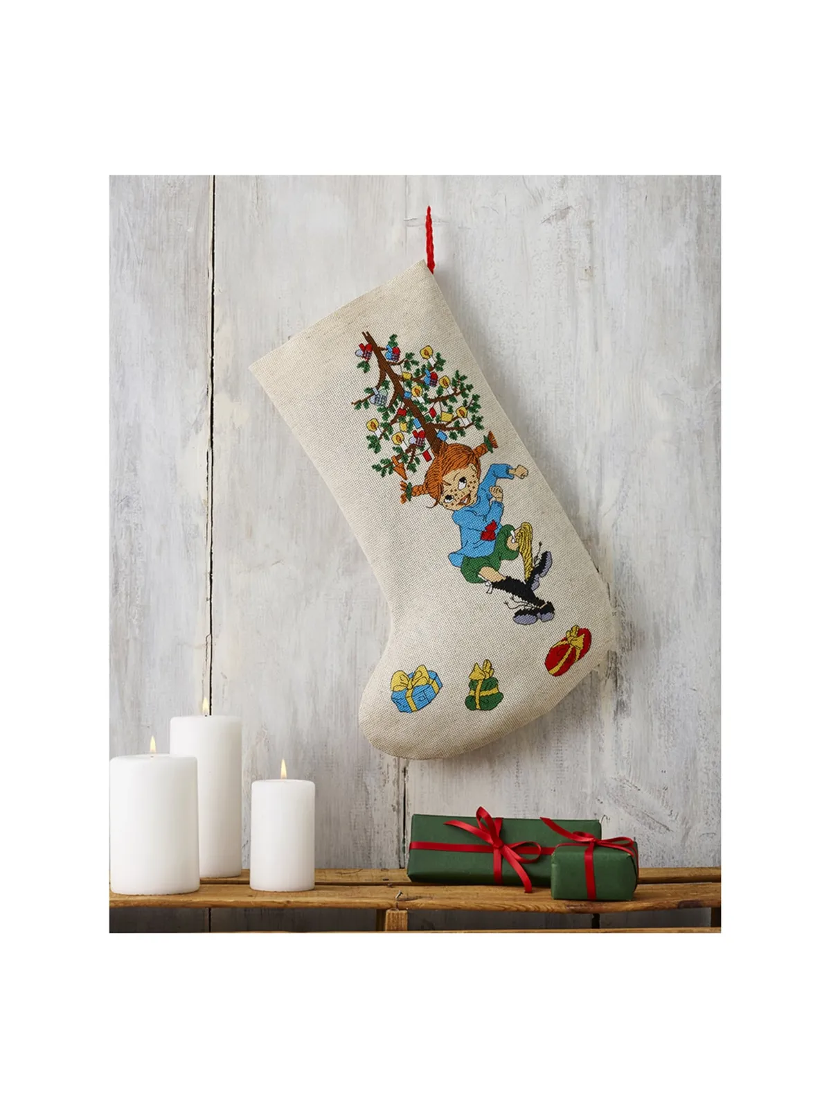 Broderikit Julstrumpa Pippi dansar