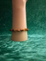 Stenchips armband Tigeröga