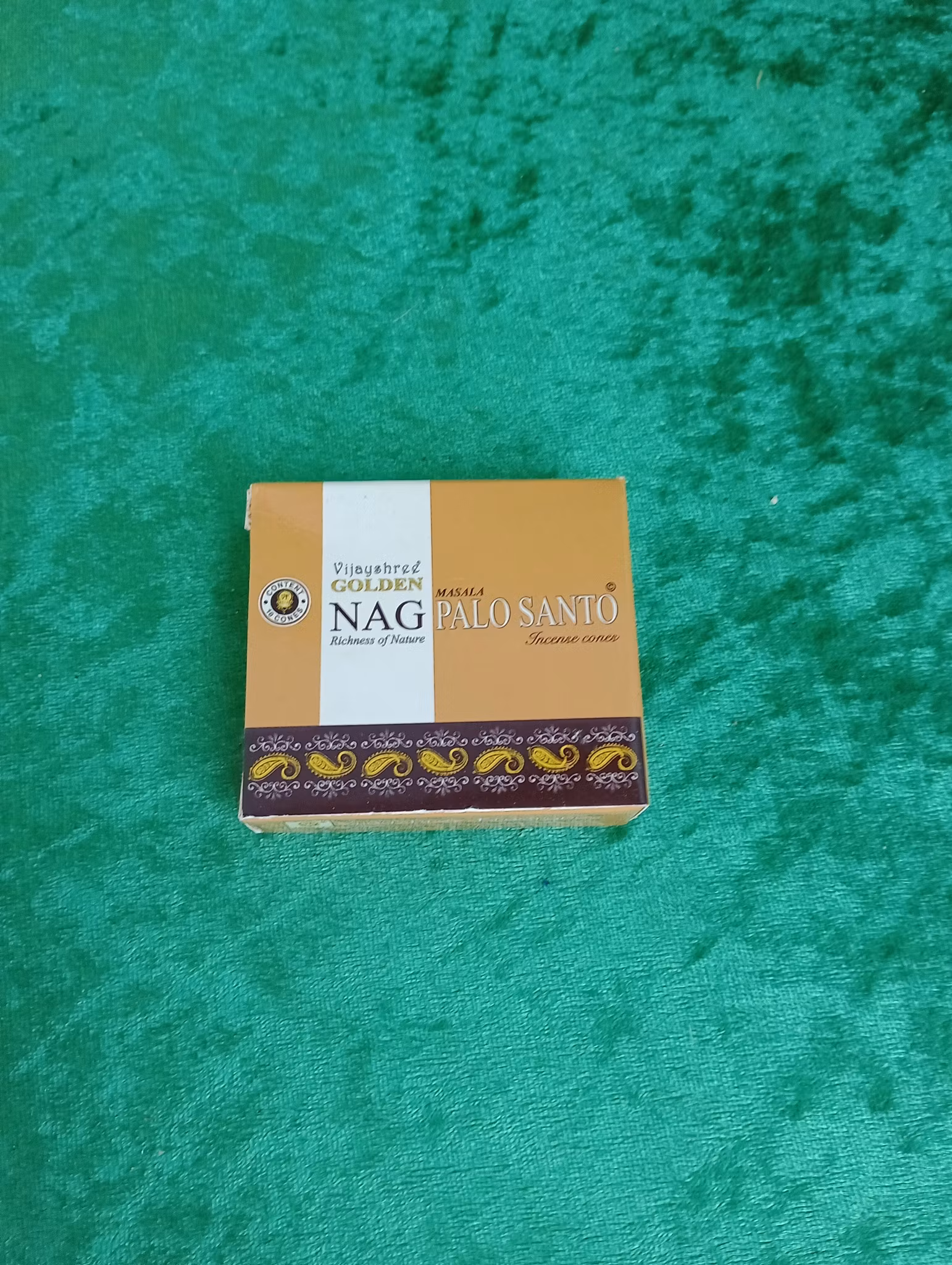 Rökelse Golden Nag Palo Santo Cones