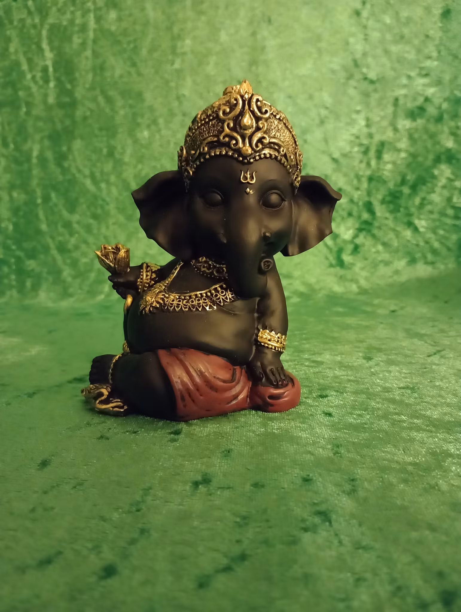 Svart Ganesh B
