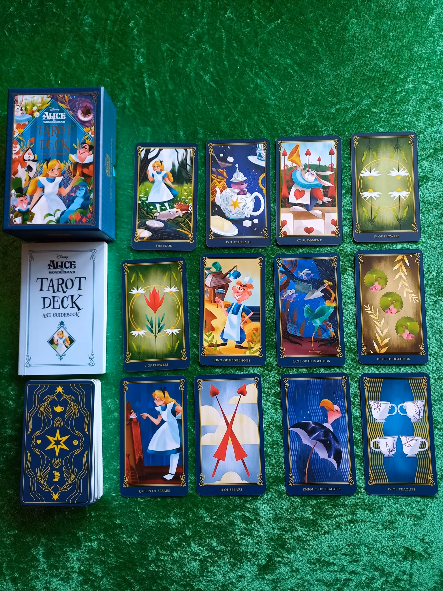 Alice in wonderland Tarot