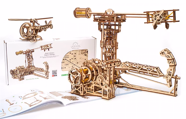 Ugears - Aviator - Byggsats i trä