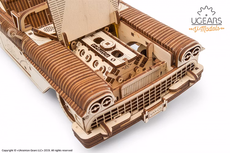 Ugears - Cabriolet VM-05 - Byggsats i trä