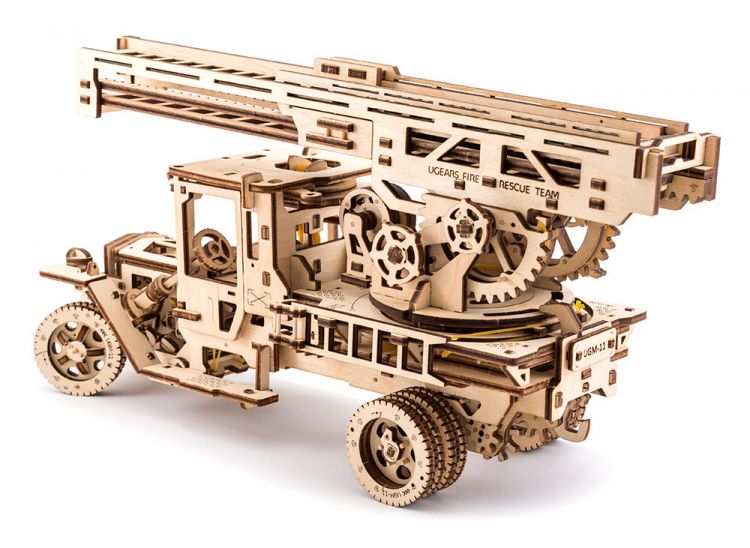 Ugears - Stegbil - Byggsats i trä
