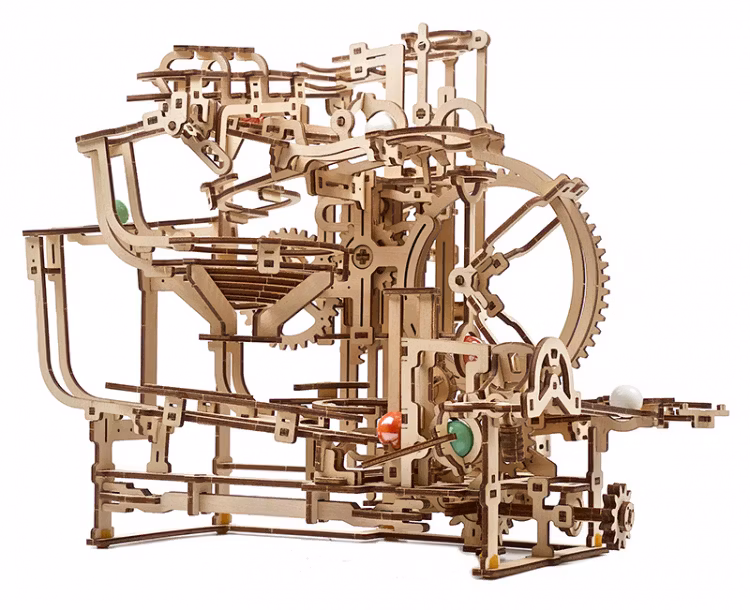 Ugears - Marble Run Stepped Hoist - Byggsats i trä