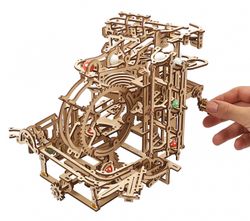 Ugears - Marble Run Stepped Hoist - Byggsats i trä