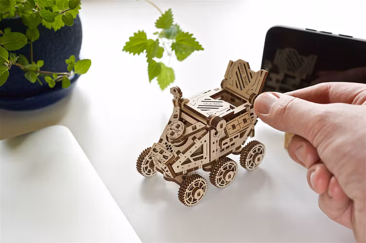 Ugears - Mars Buggy - Byggsats i trä