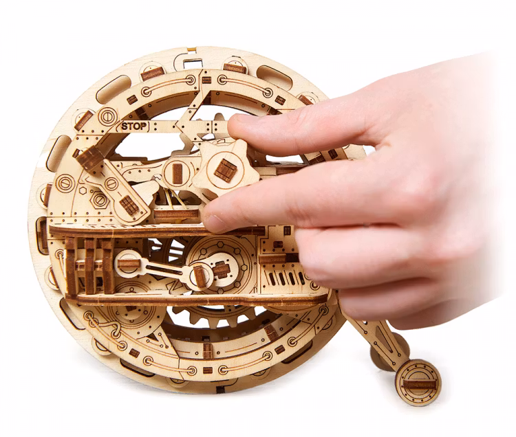 Ugears - Monowheel - Byggsats i trä
