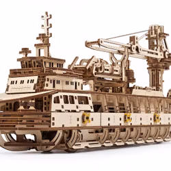 Ugears - Research Vessel - Byggsats i trä