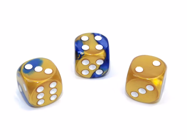 Tärningar i färgmix Guld och Blå med vita prickar från Chessex.