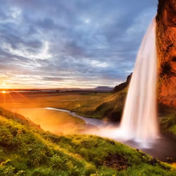 Heye - Seljalandsfoss Waterfall - Edition Alexander von Humboldt - 1000 Bitar pussel