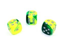 Tärningar - Gemini Green-Yellow/silver 16mm d6 Dice Block (12 dice)
