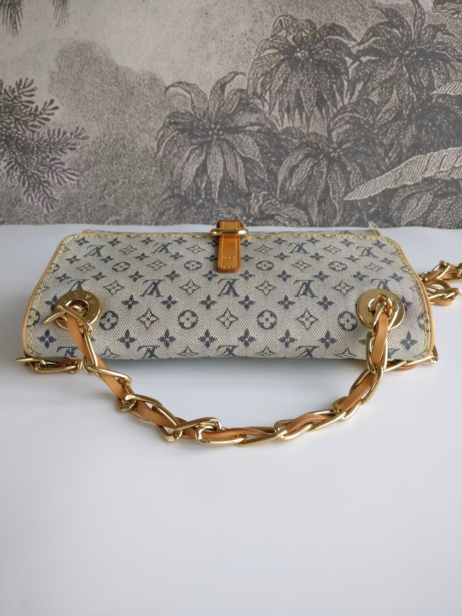 Louis Vuitton Mini Lin Camille