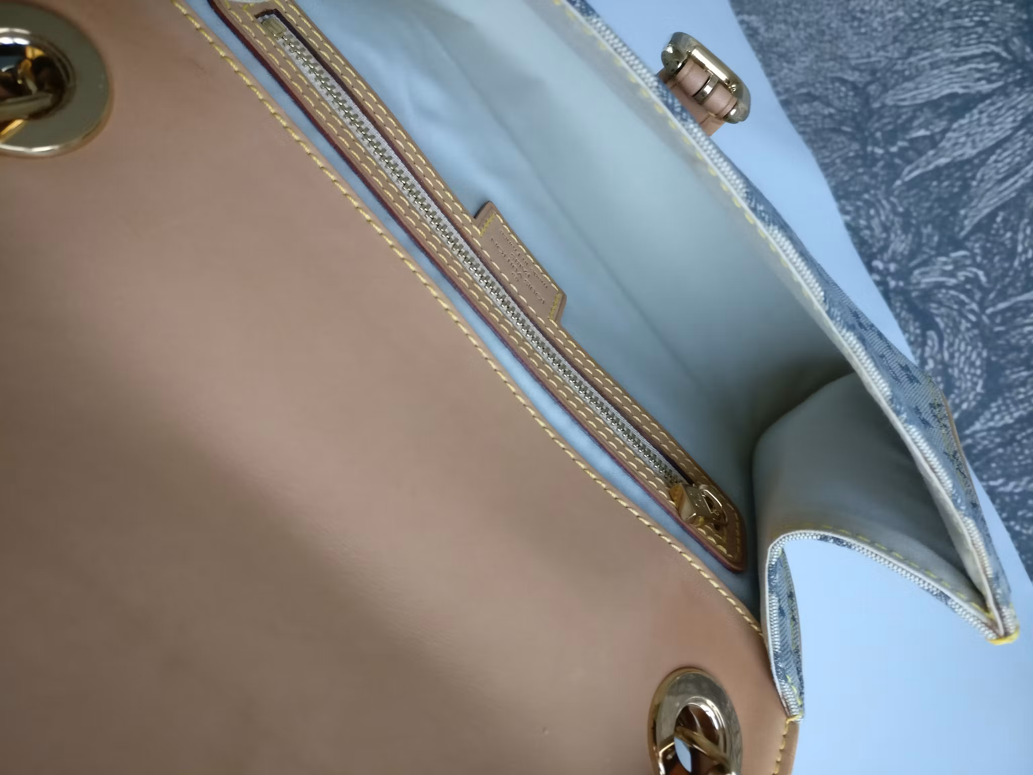 Louis Vuitton Mini Lin Camille