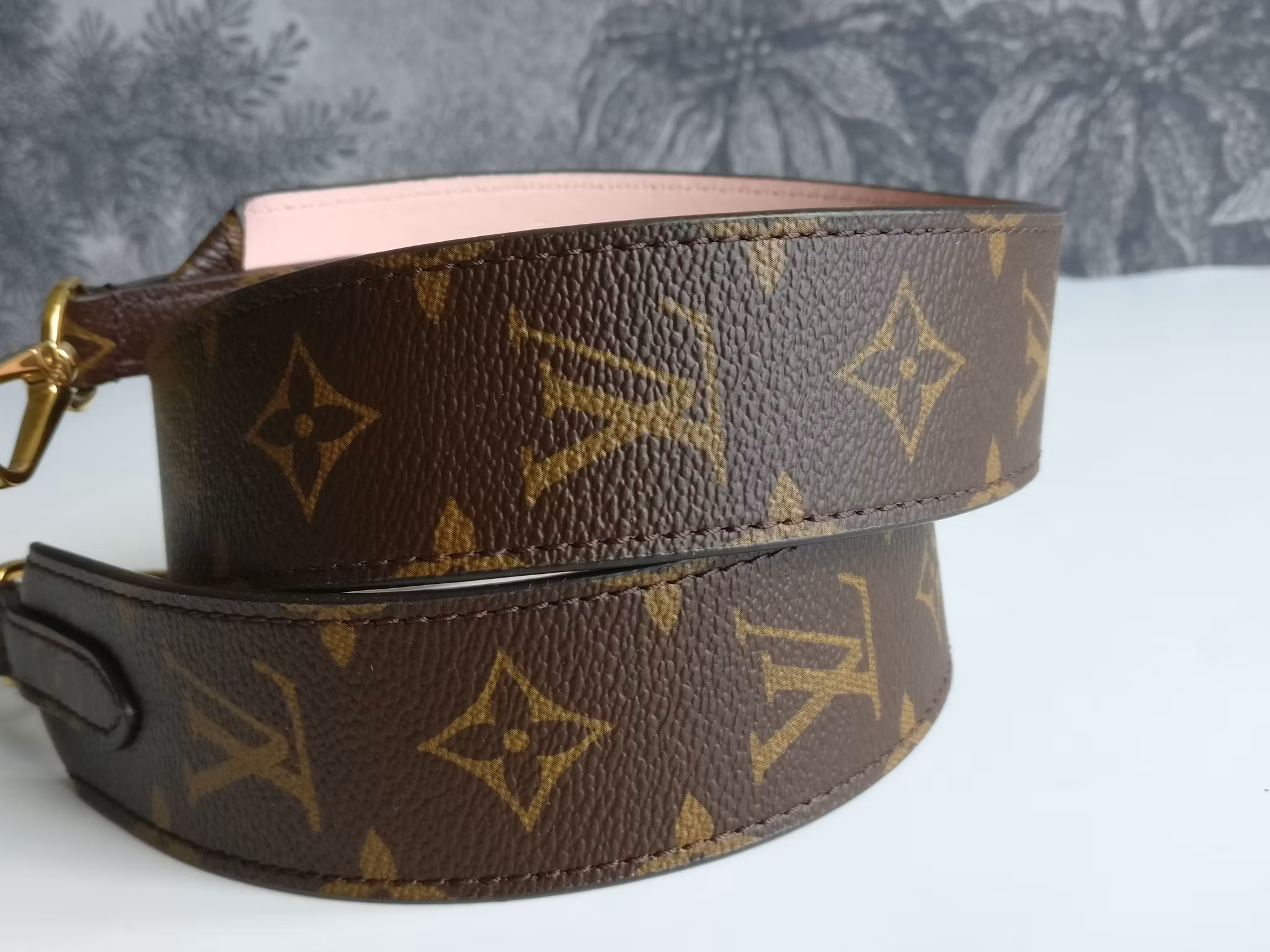 Louis Vuitton Shoulder Strap Monogram Rose Poudre