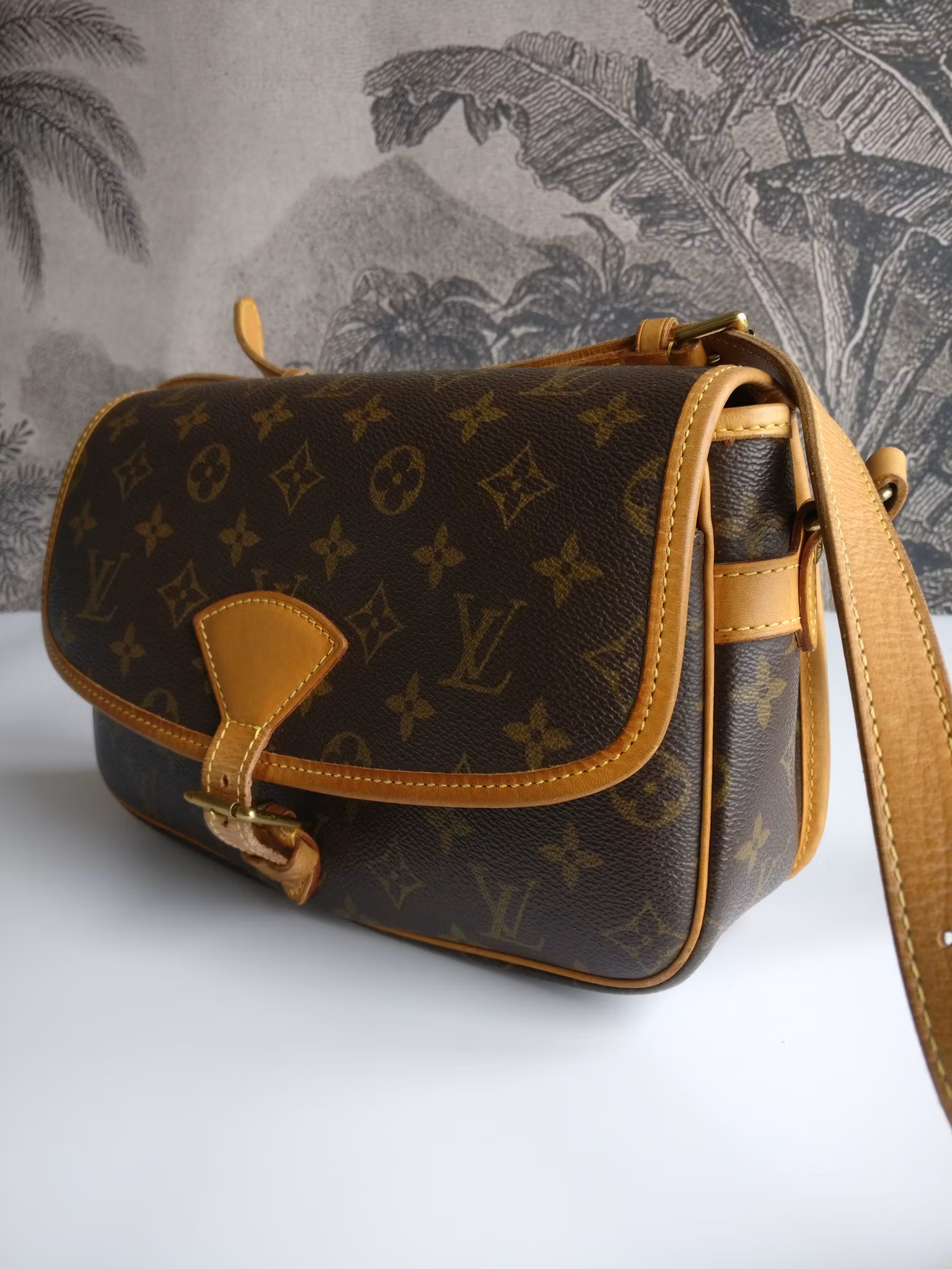 Louis Vuitton Sologne