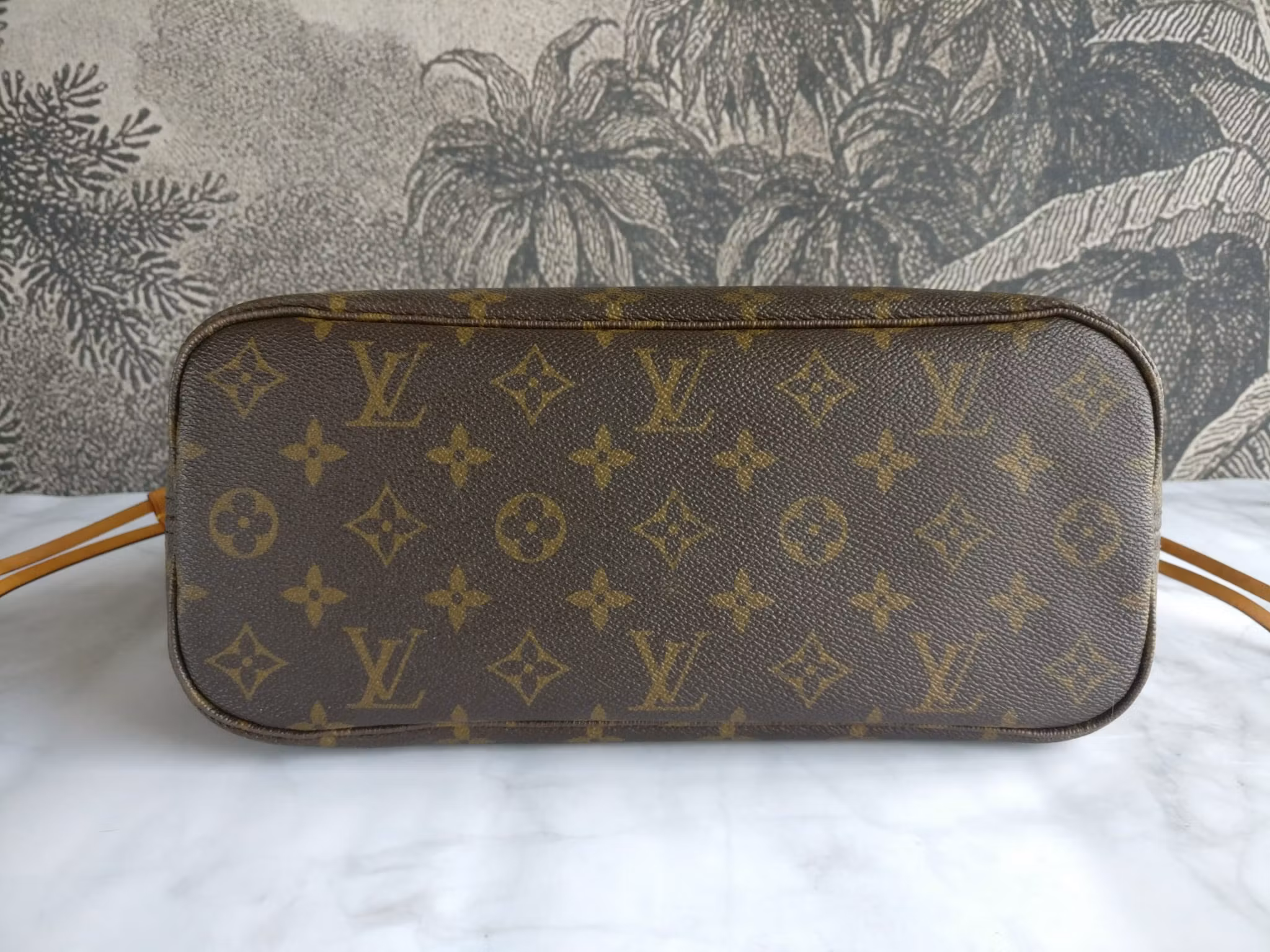Louis Vuitton Neverfull PM