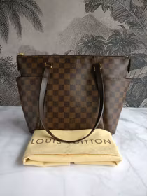 Louis Vuitton Totally PM