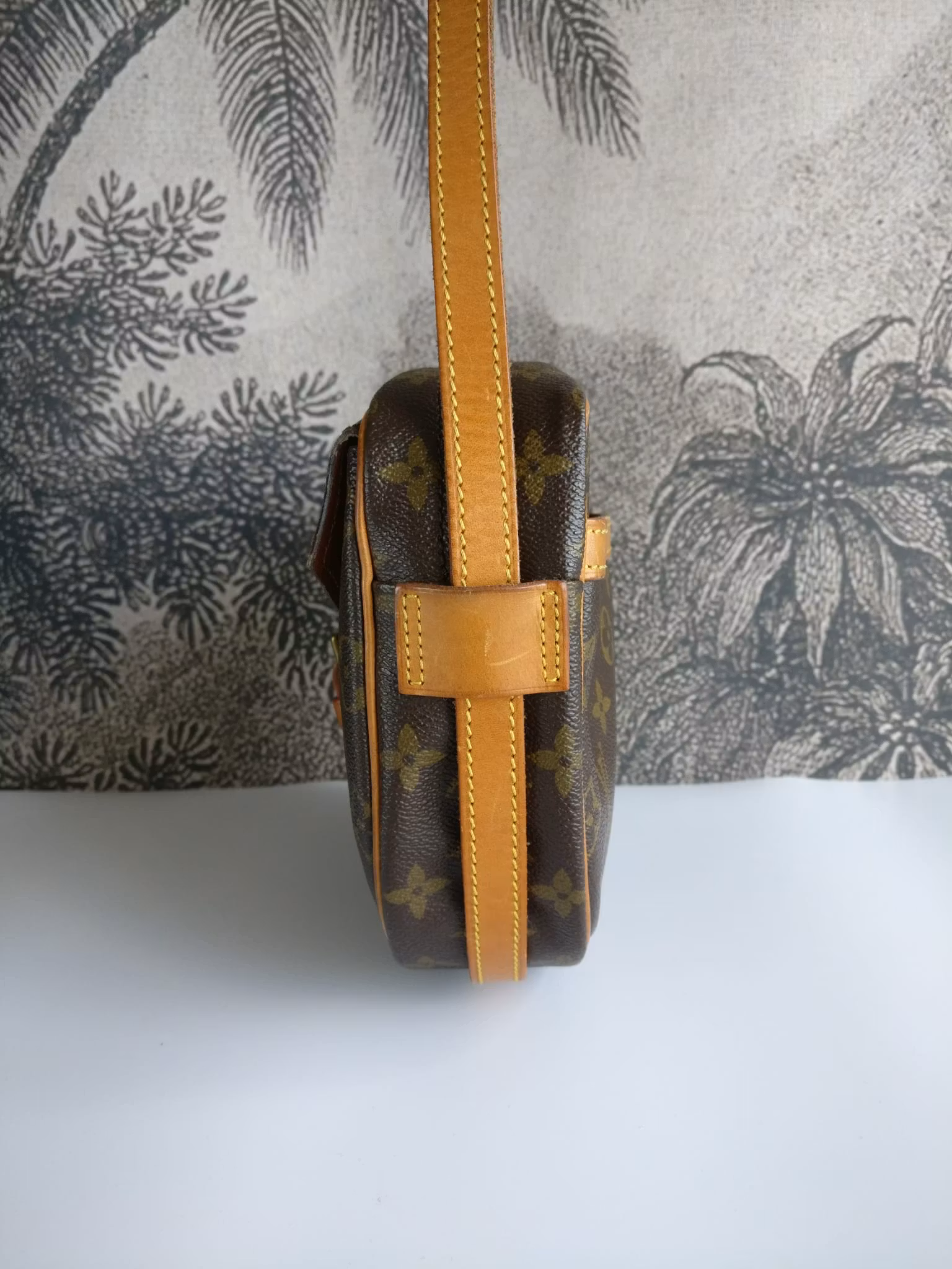 Louis Vuitton Jeune Fille MM